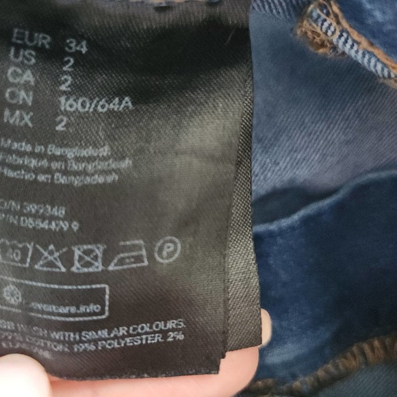 Levi's retro neon pink t-shirt and high waist shorts lot s - Picture 7 of 8